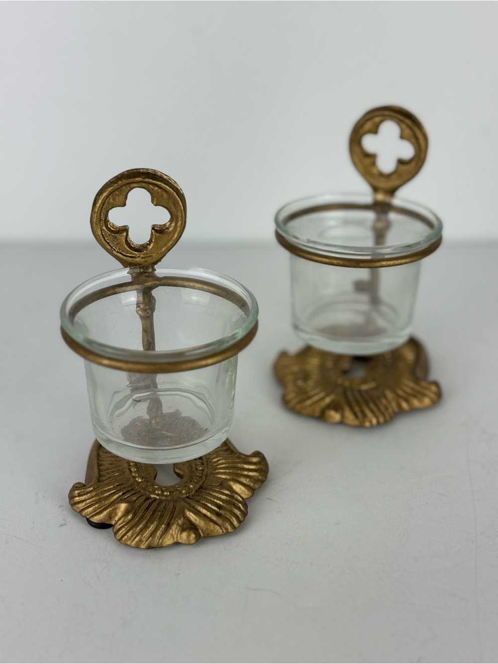 Antique-Style Glass Votive Holders with Keyhole Gold Metal Bases (Pair)2